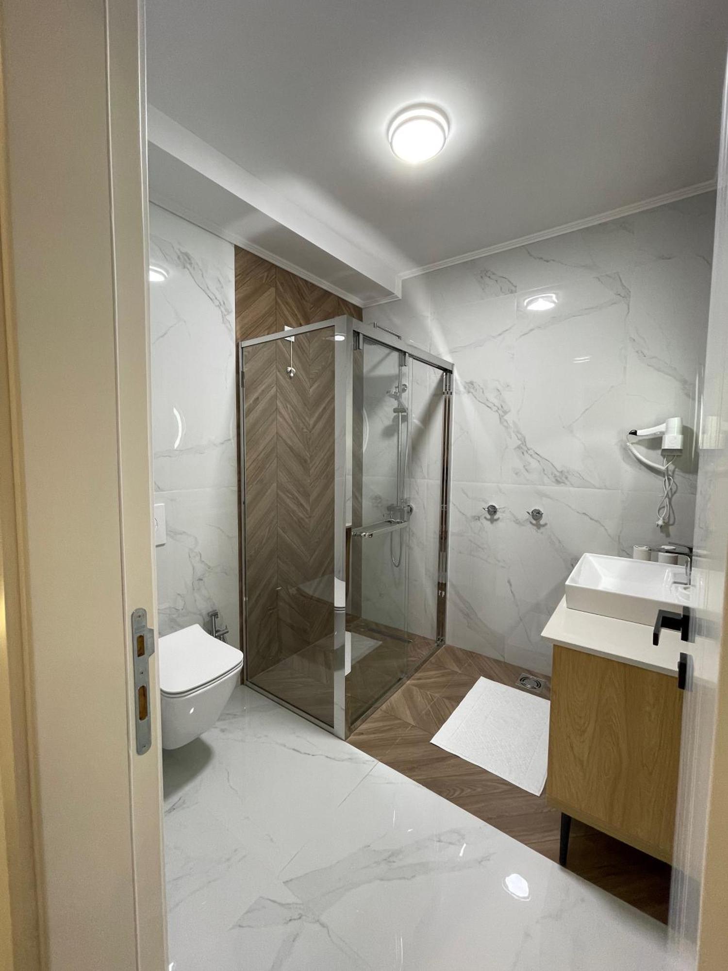 Hotel Maraj Ulcinj Zewnętrze zdjęcie