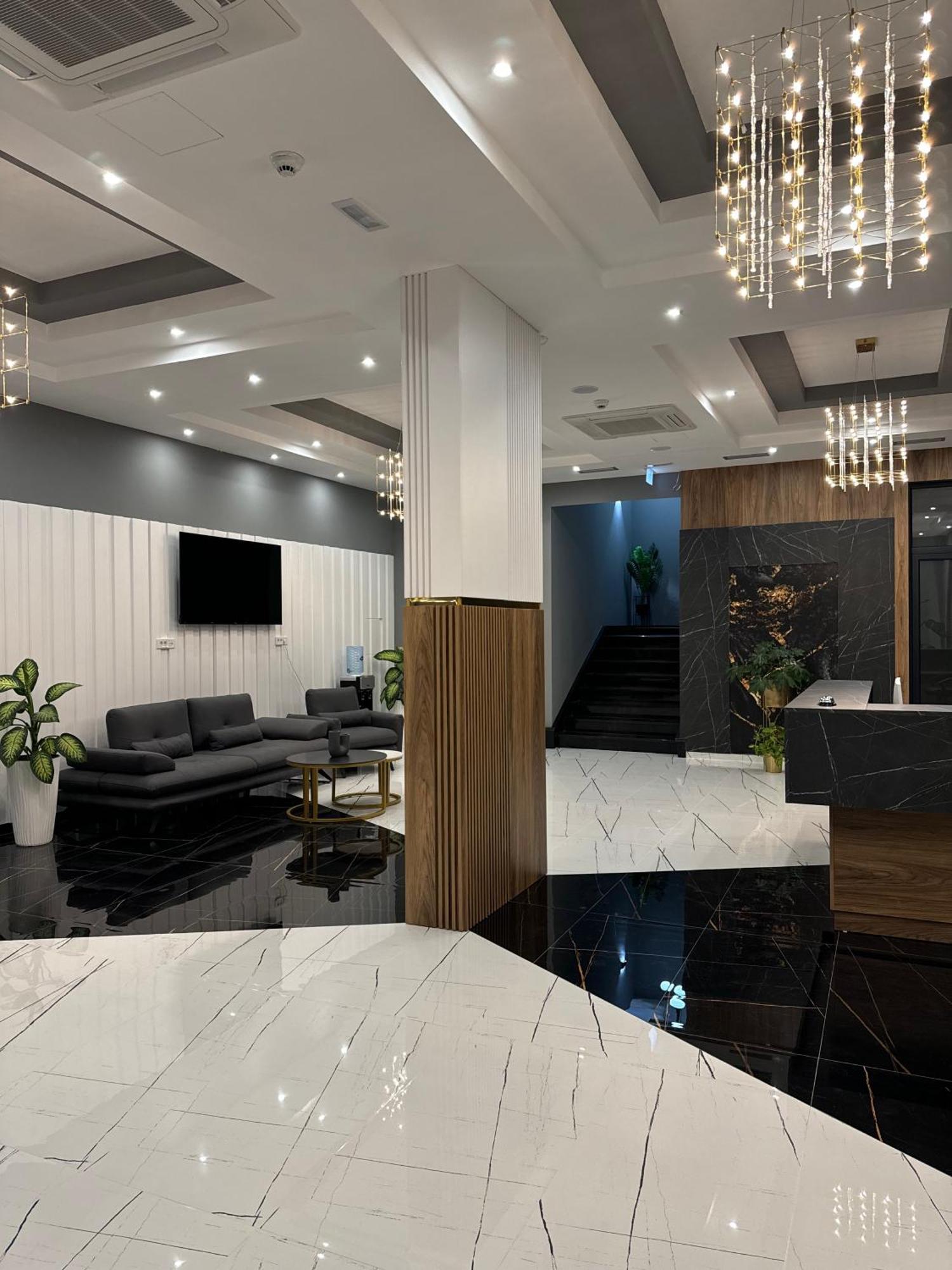 Hotel Maraj Ulcinj Zewnętrze zdjęcie